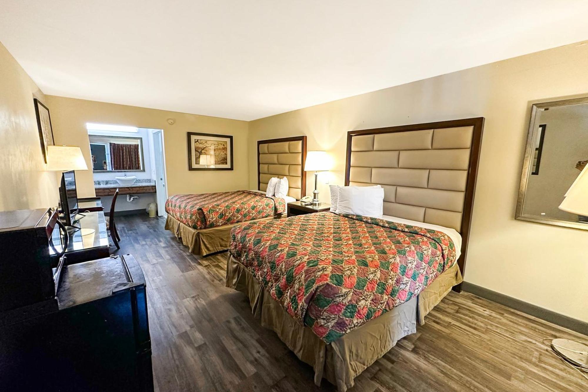 Executive Inn Ridgeway I-77 Exterior photo